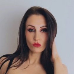 Femme dominatrice : les annonces BDSM